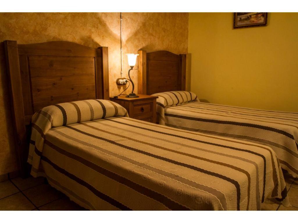 Masia Los Camineros Cella Kültér fotó